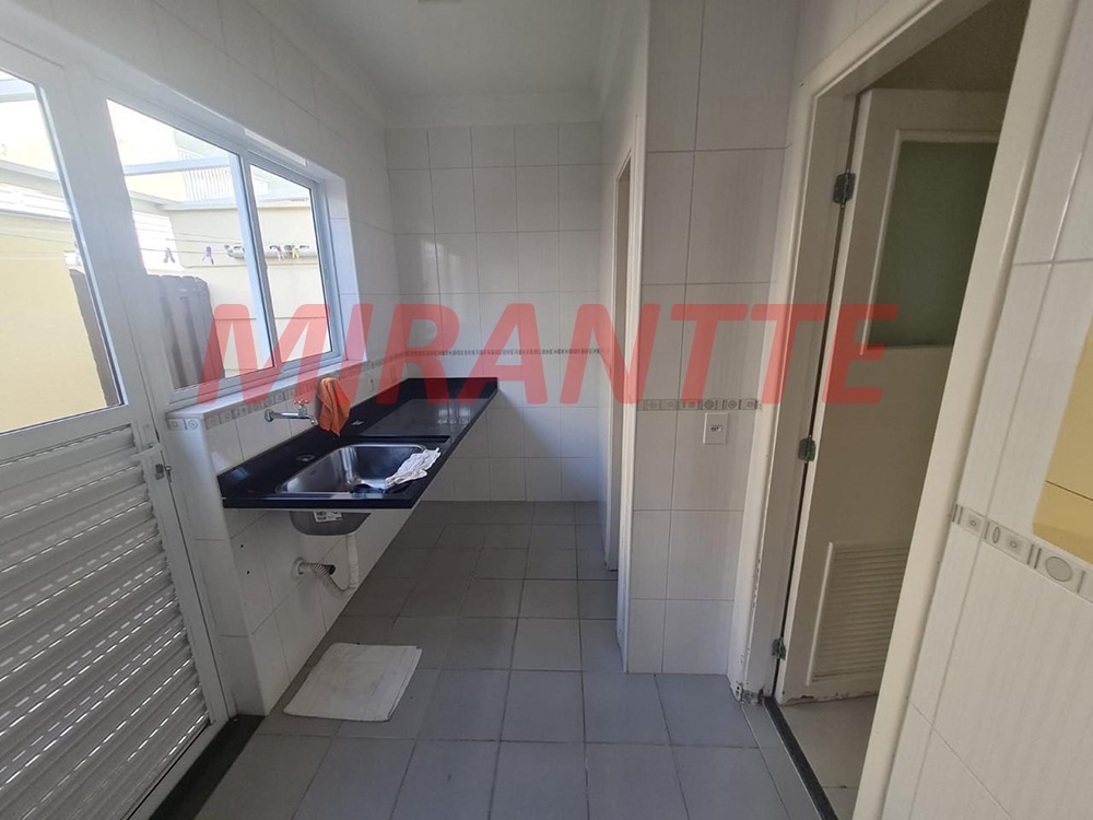 Cond. fechado de 237m² com 3 quartos em Jardim Leonor Mendes De Barros