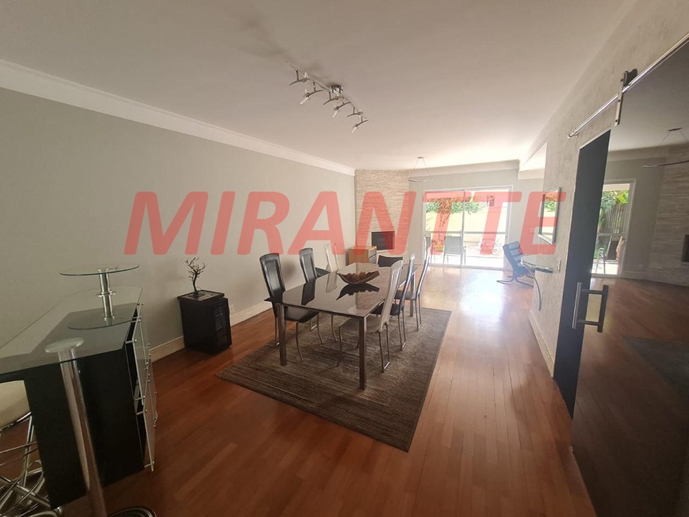 Cond. fechado de 237m² com 3 quartos em Jardim Leonor Mendes De Barros