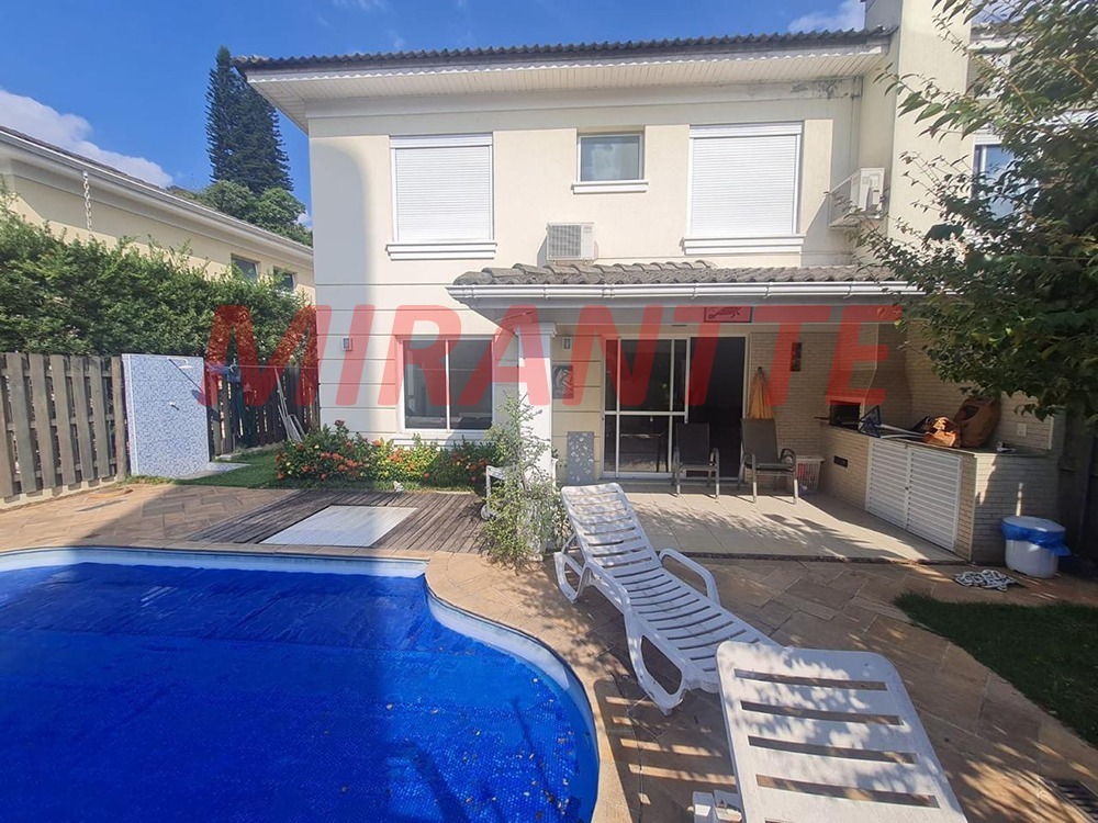Cond. fechado de 237m² com 3 quartos em Jardim Leonor Mendes De Barros
