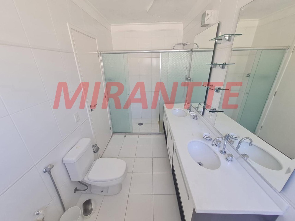 Cond. fechado de 237m² com 3 quartos em Jardim Leonor Mendes De Barros