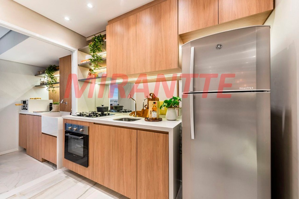 Apartamento de 47m² com 2 quartos em Vila Itapegica