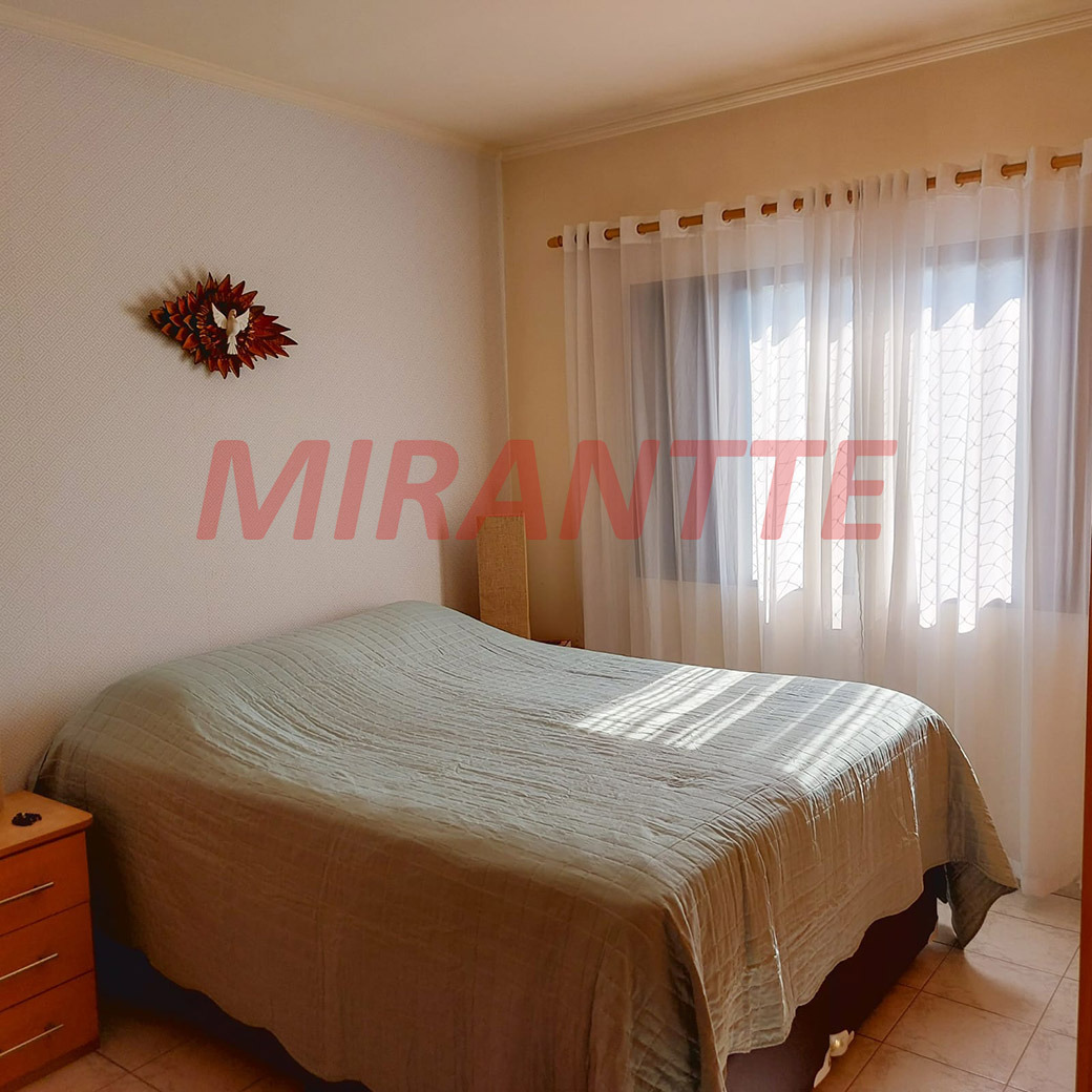 Sobrado de 212m² com 5 quartos em Jardim Guapíra