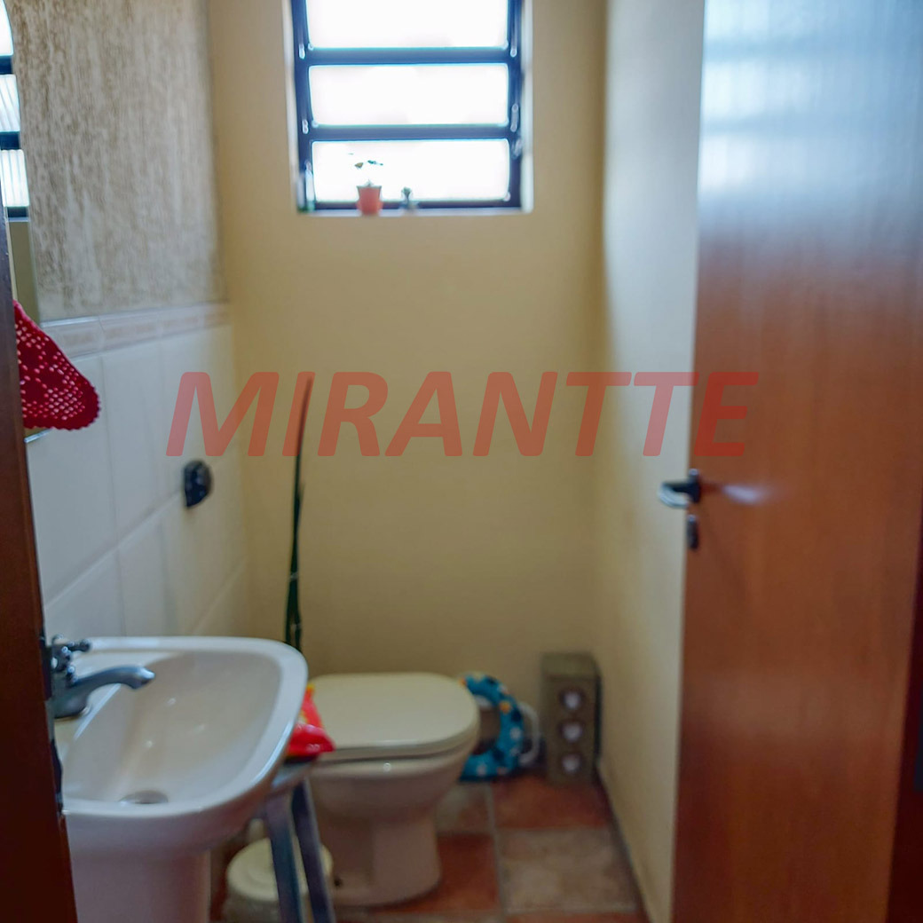 Sobrado de 212m² com 5 quartos em Jardim Guapíra
