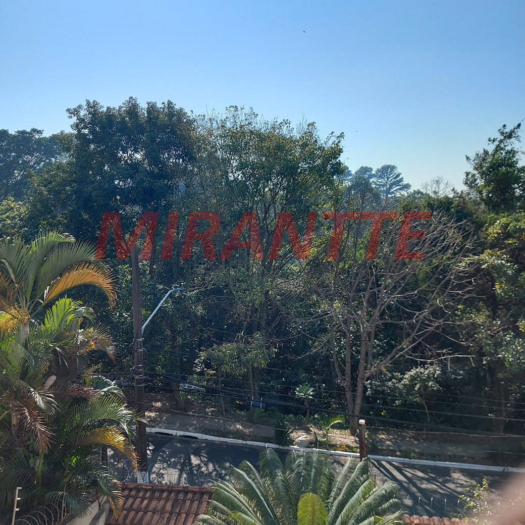 Sobrado de 212m² com 5 quartos em Jardim Guapíra