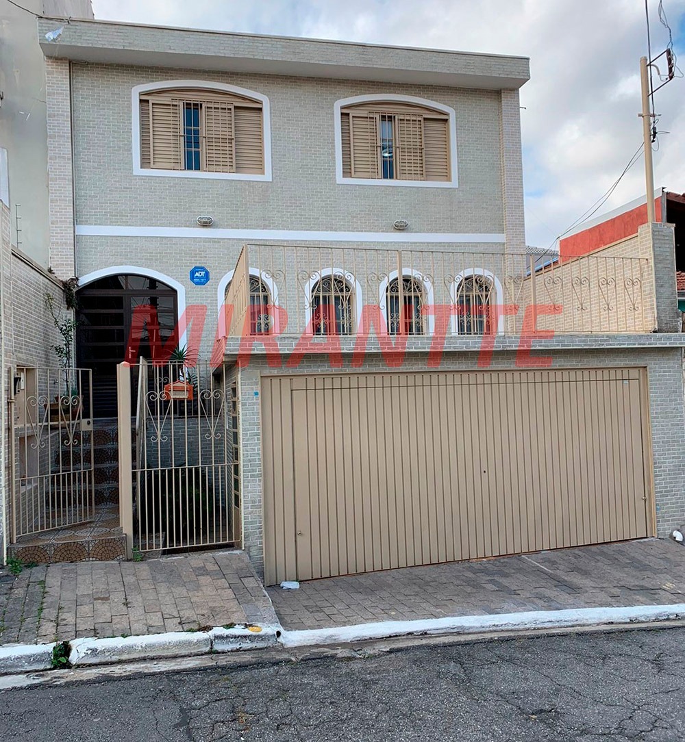 Sobrado de 350m² com 4 quartos em Jardim Neila