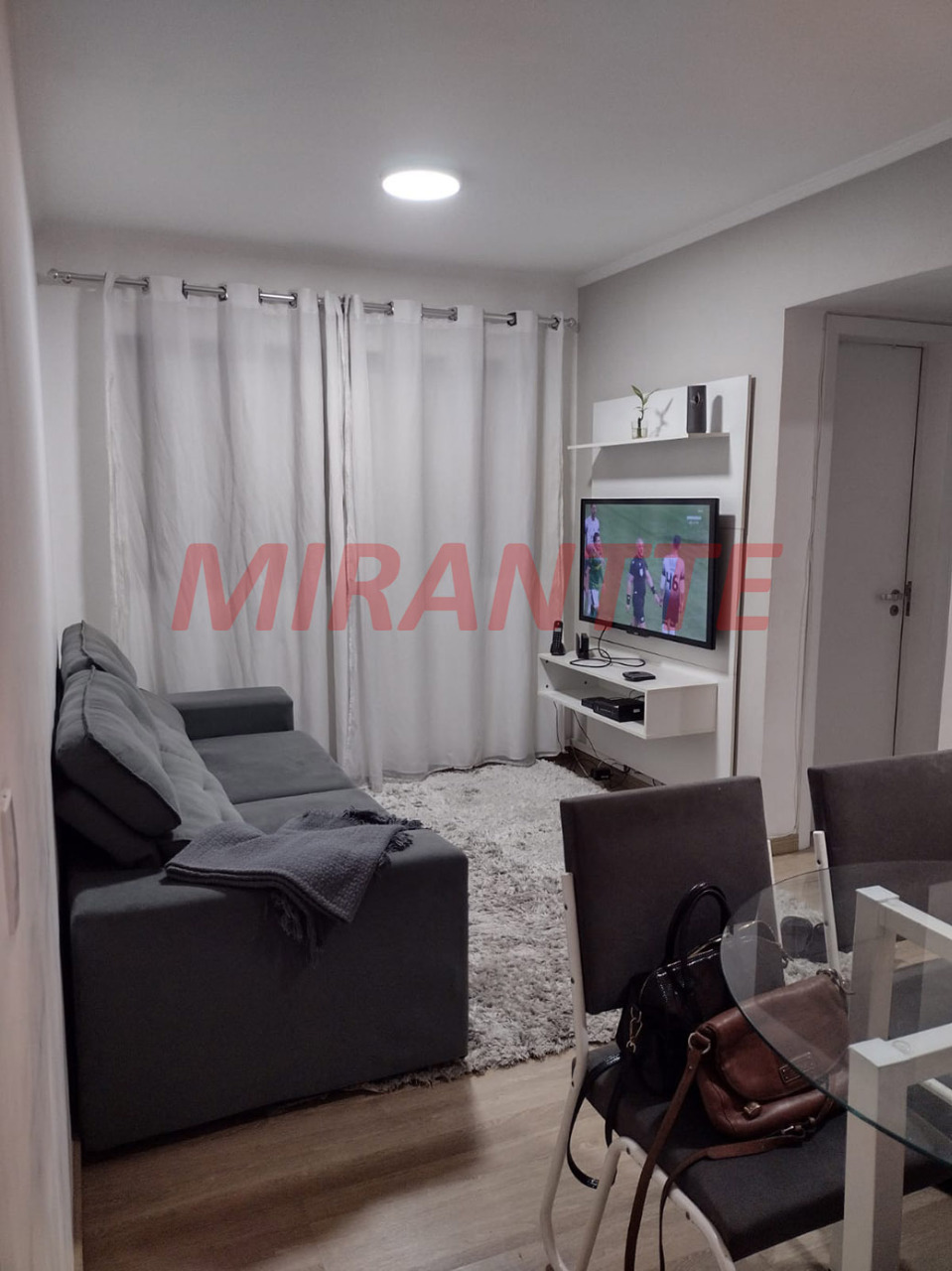 Apartamento de 51m² com 2 quartos em Parque Sao Domingos