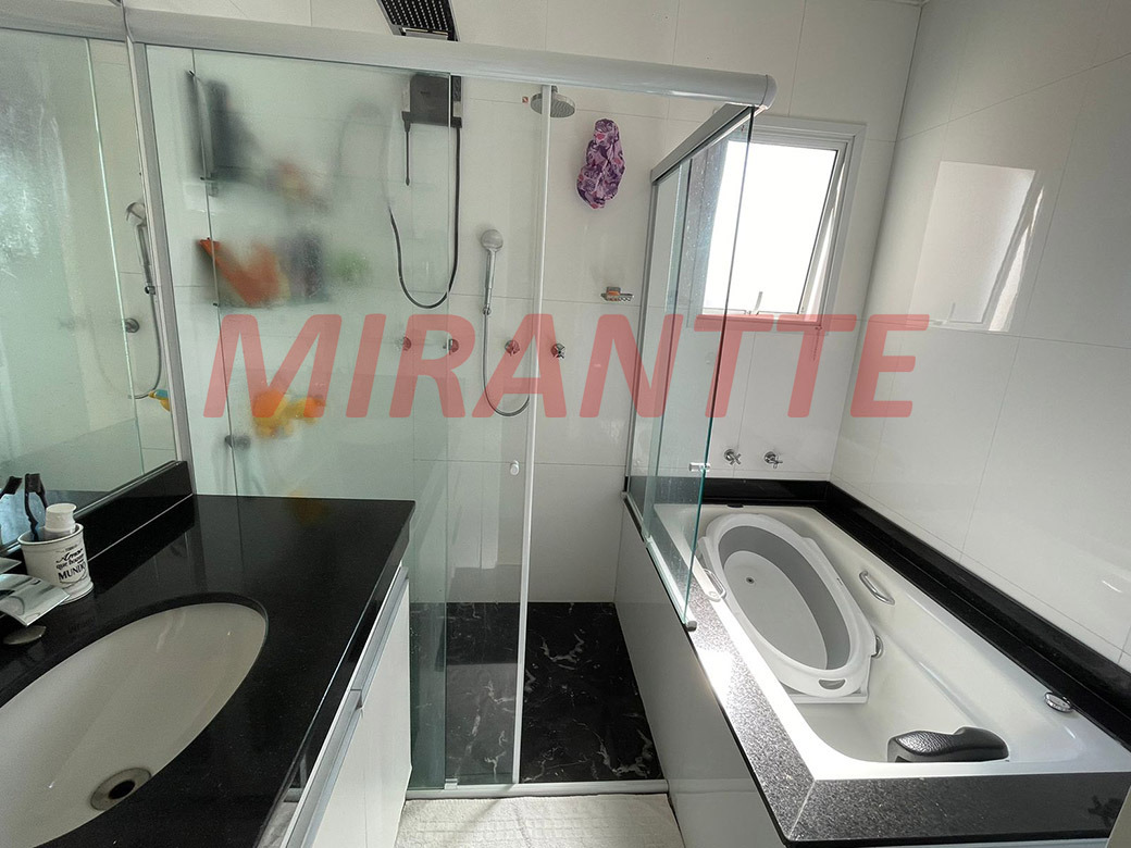 Sobrado de 208m² com 3 quartos em Parada Inglesa