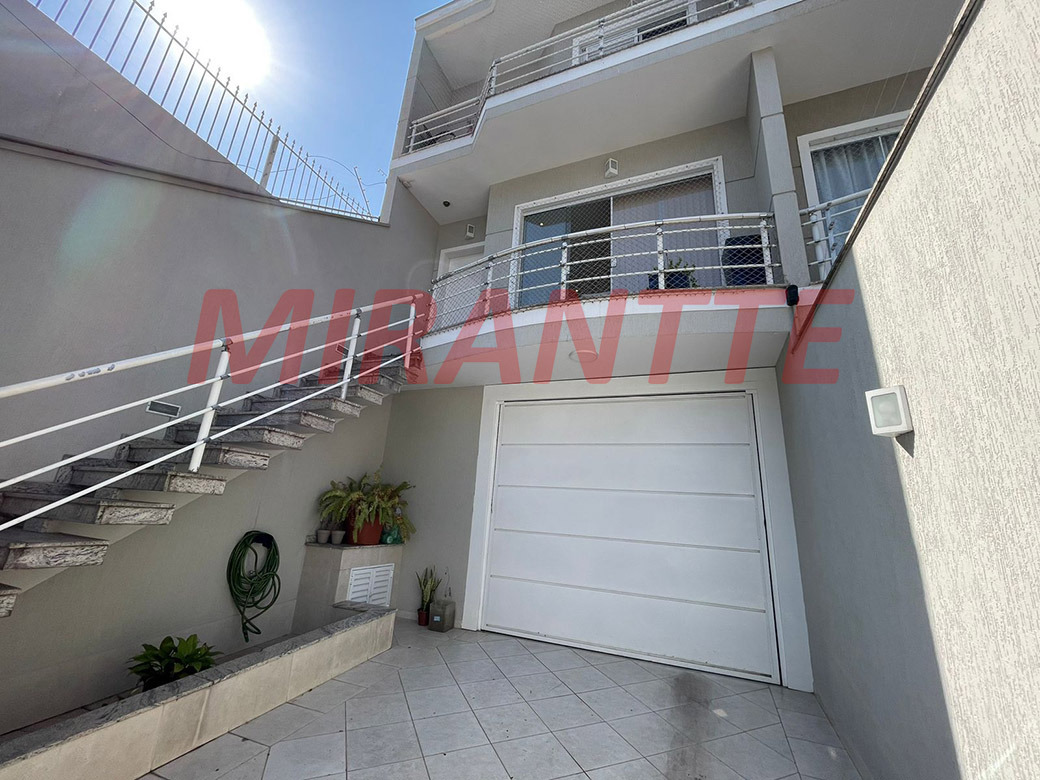 Sobrado de 208m² com 3 quartos em Parada Inglesa