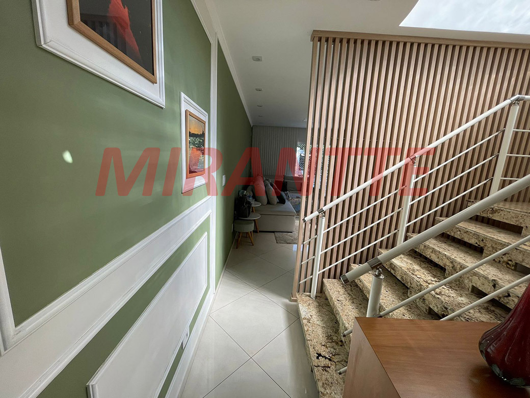 Sobrado de 208m² com 3 quartos em Parada Inglesa