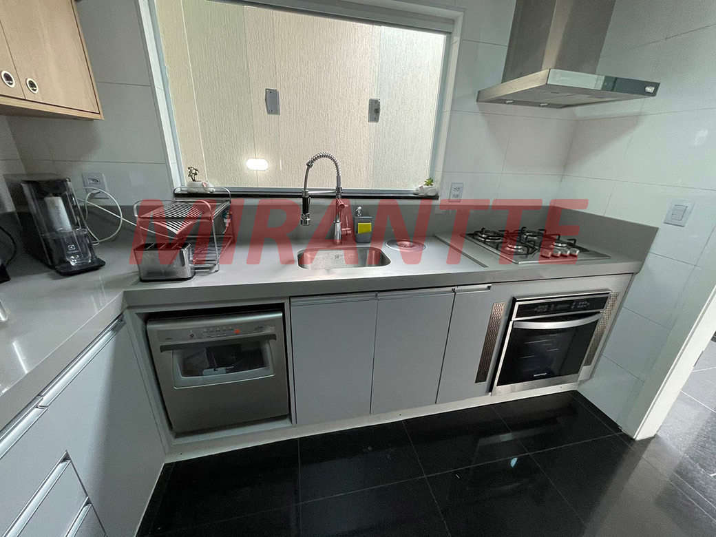Sobrado de 208m² com 3 quartos em Parada Inglesa