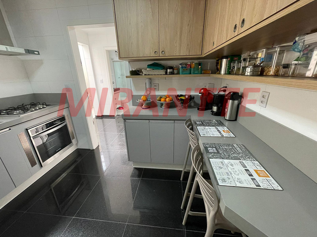 Sobrado de 208m² com 3 quartos em Parada Inglesa