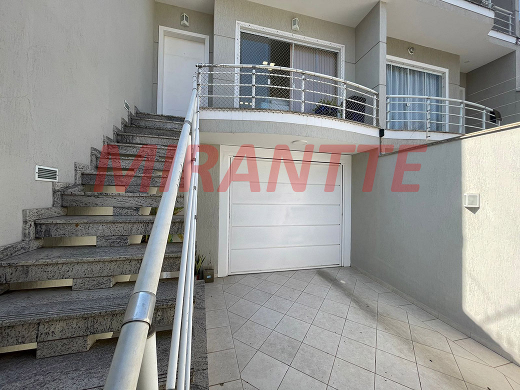 Sobrado de 208m² com 3 quartos em Parada Inglesa