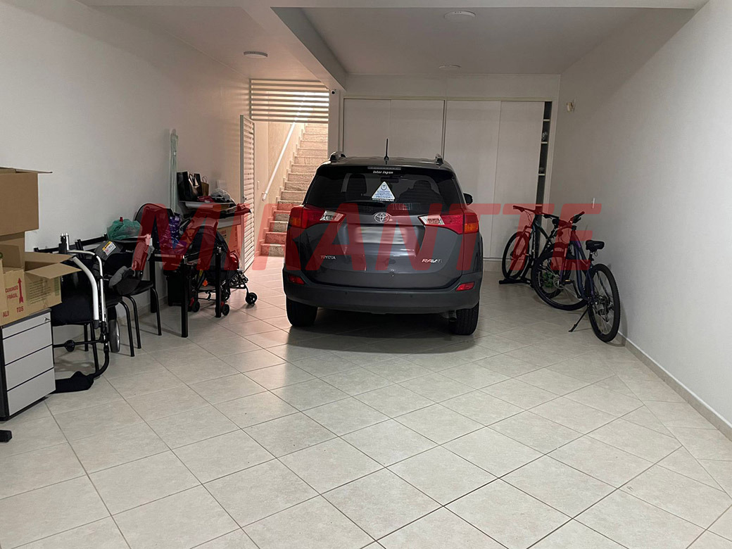 Sobrado de 208m² com 3 quartos em Parada Inglesa