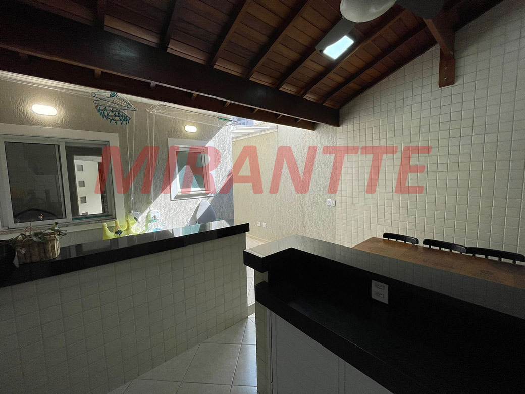 Sobrado de 208m² com 3 quartos em Parada Inglesa