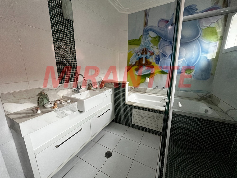 Sobrado de 388m² com 4 quartos em Palmas Do Tremembé