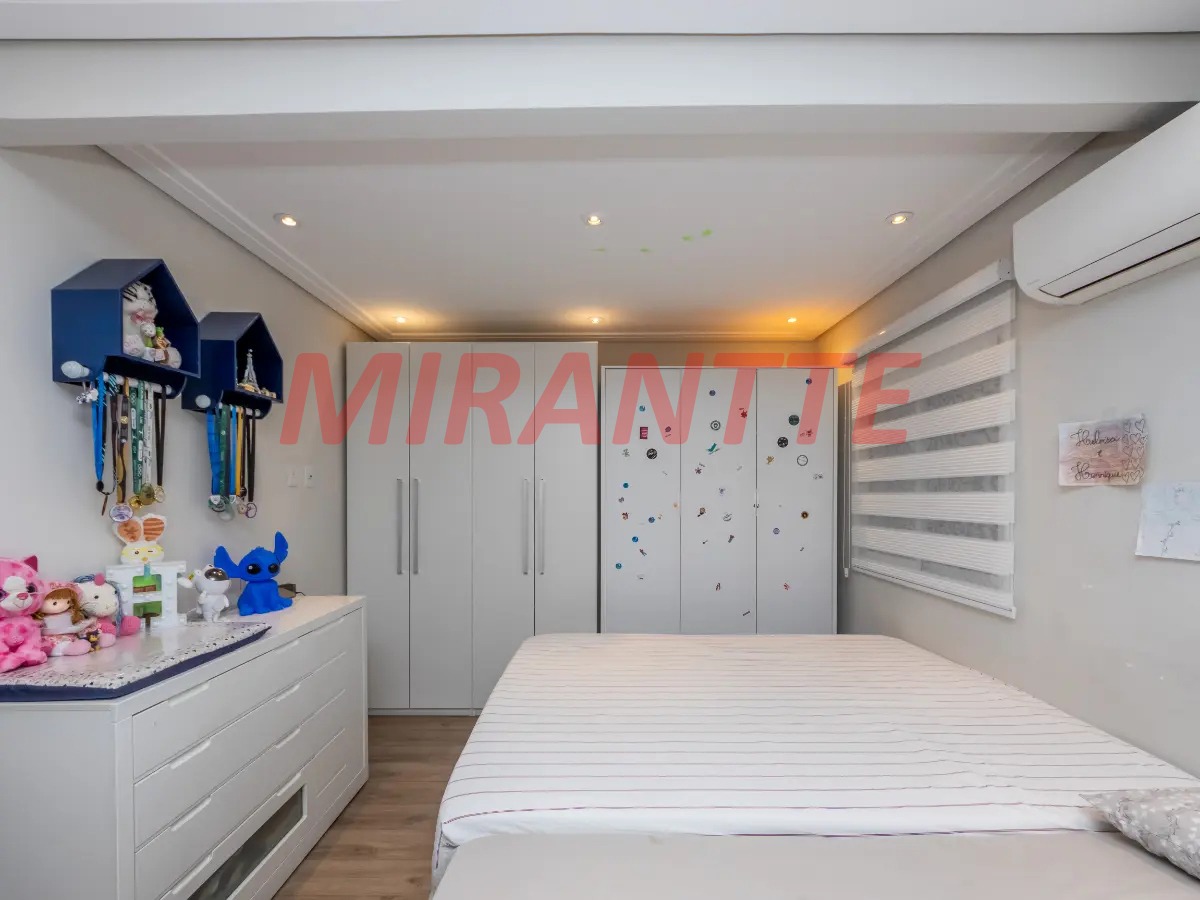 Cond. fechado de 140m² com 3 quartos em Vila Siqueira (Zona Norte)