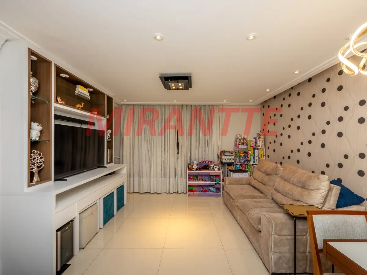 Cond. fechado de 140m² com 3 quartos em Vila Siqueira (Zona Norte)