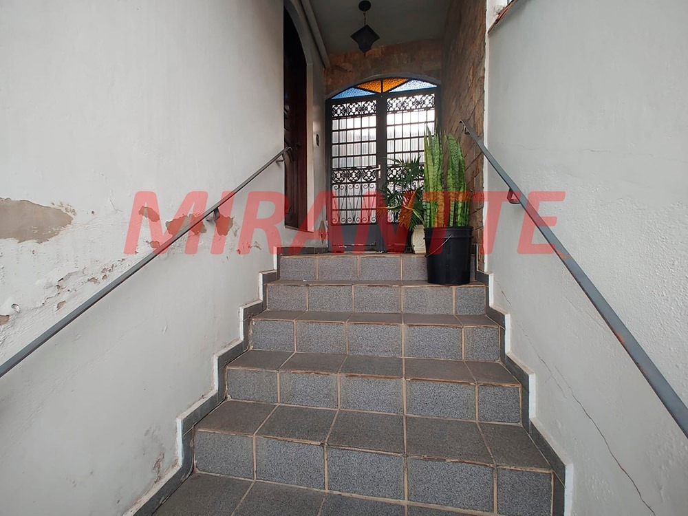 Sobrado de 132m² com 3 quartos em Horto Florestal