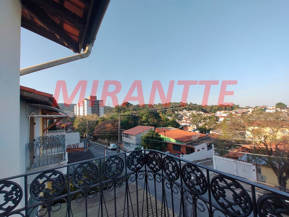 Sobrado de 132m² com 3 quartos em Horto Florestal