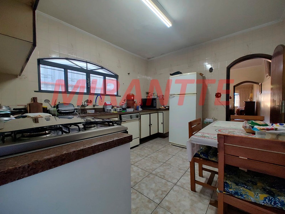 Sobrado de 132m² com 3 quartos em Horto Florestal