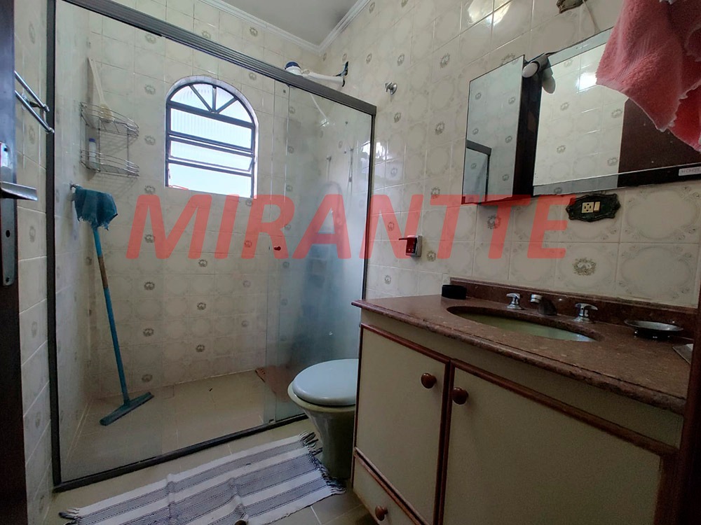 Sobrado de 132m² com 3 quartos em Horto Florestal