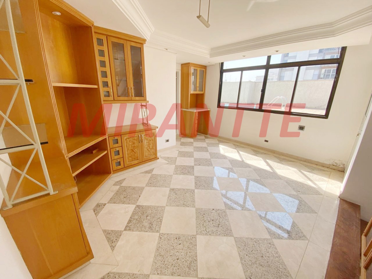 Cobertura de 240m² com 3 quartos em Moema