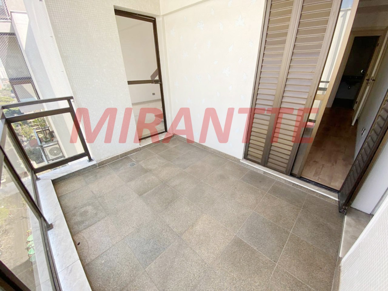 Cobertura de 240m² com 3 quartos em Moema