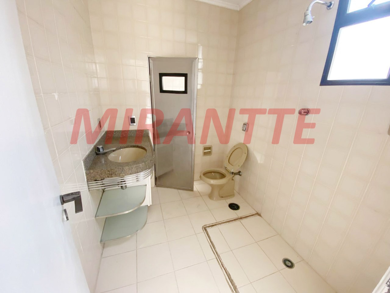 Cobertura de 240m² com 3 quartos em Moema