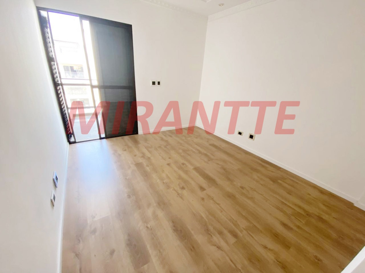 Cobertura de 240m² com 3 quartos em Moema