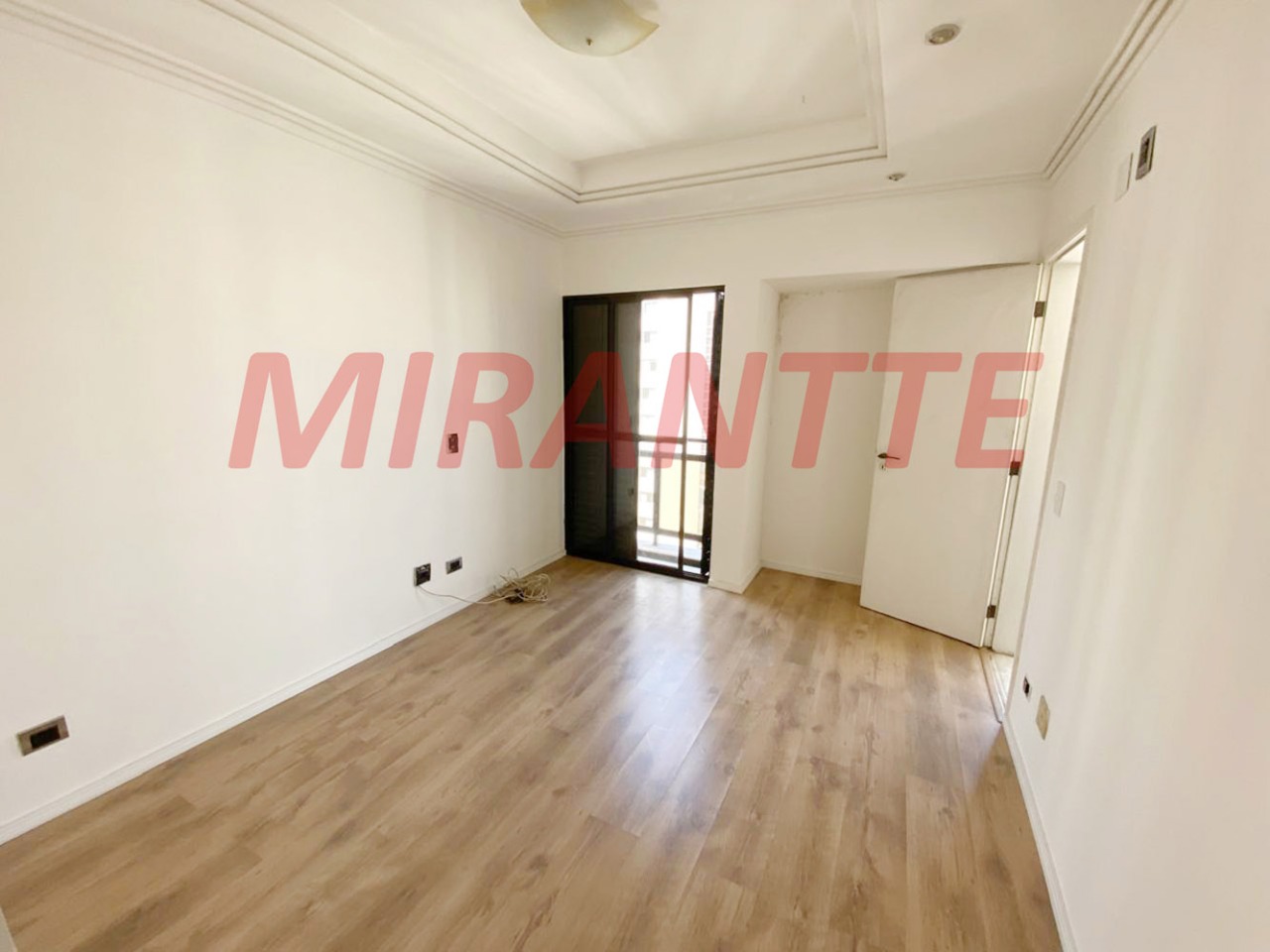Cobertura de 240m² com 3 quartos em Moema