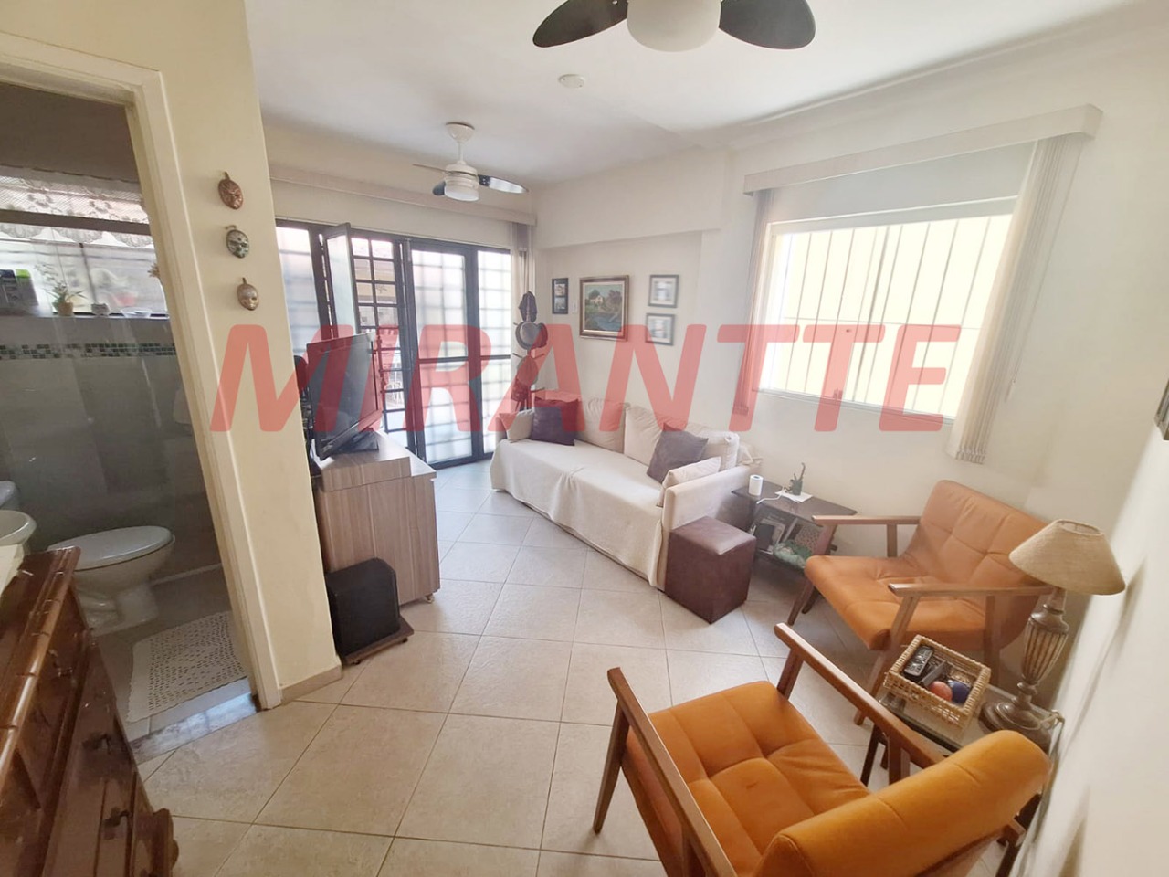 Sobrado de 199m² com 4 quartos em Horto Florestal