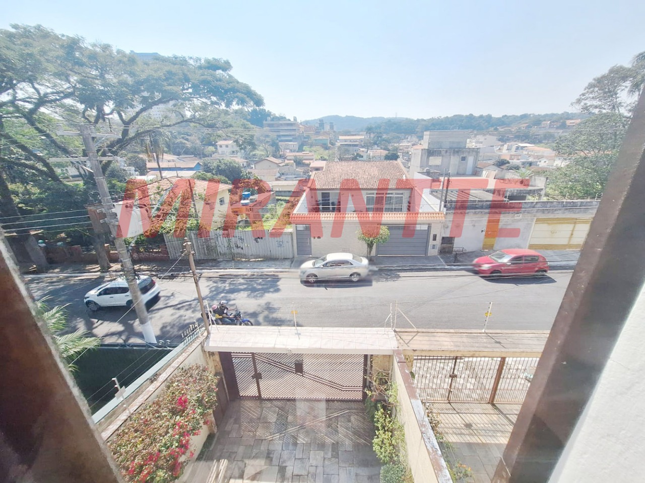 Sobrado de 199m² com 4 quartos em Horto Florestal