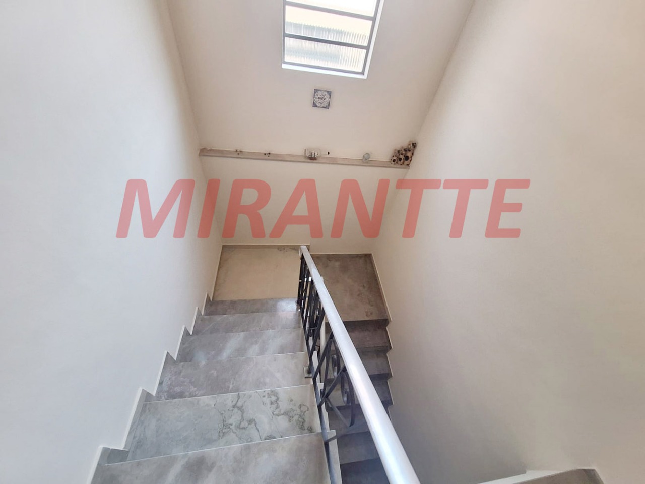 Sobrado de 199m² com 4 quartos em Horto Florestal
