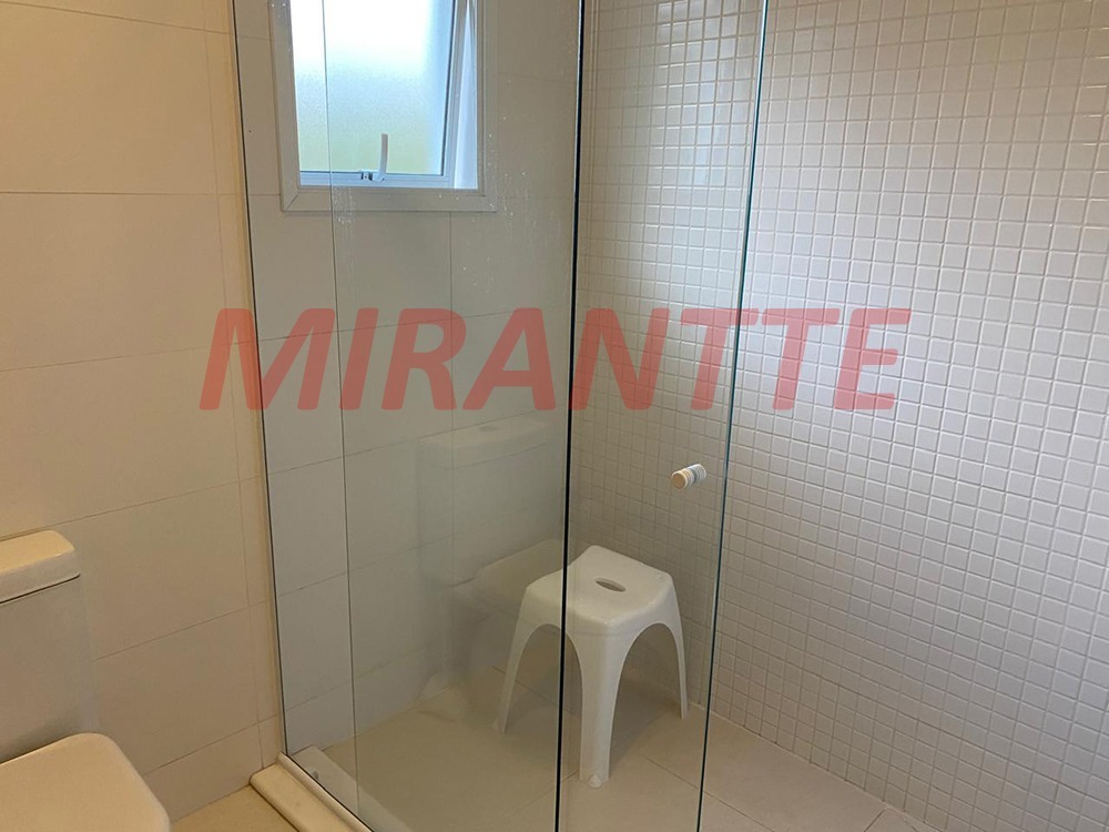 Cond. fechado de 489m² com 4 quartos em Caraguata