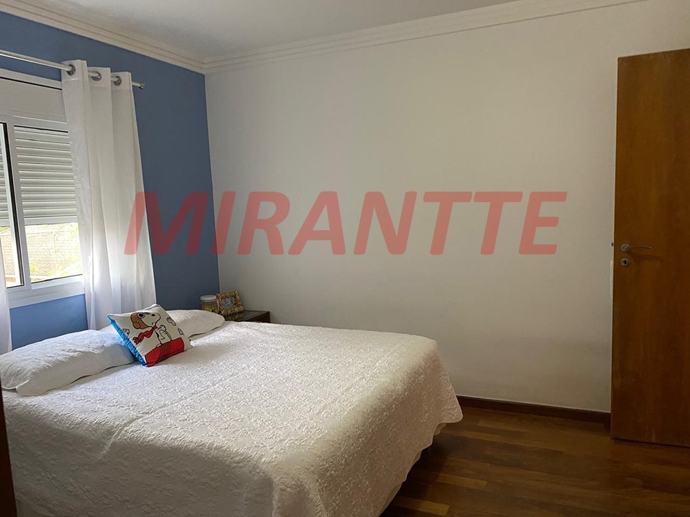 Cond. fechado de 489m² com 4 quartos em Caraguata