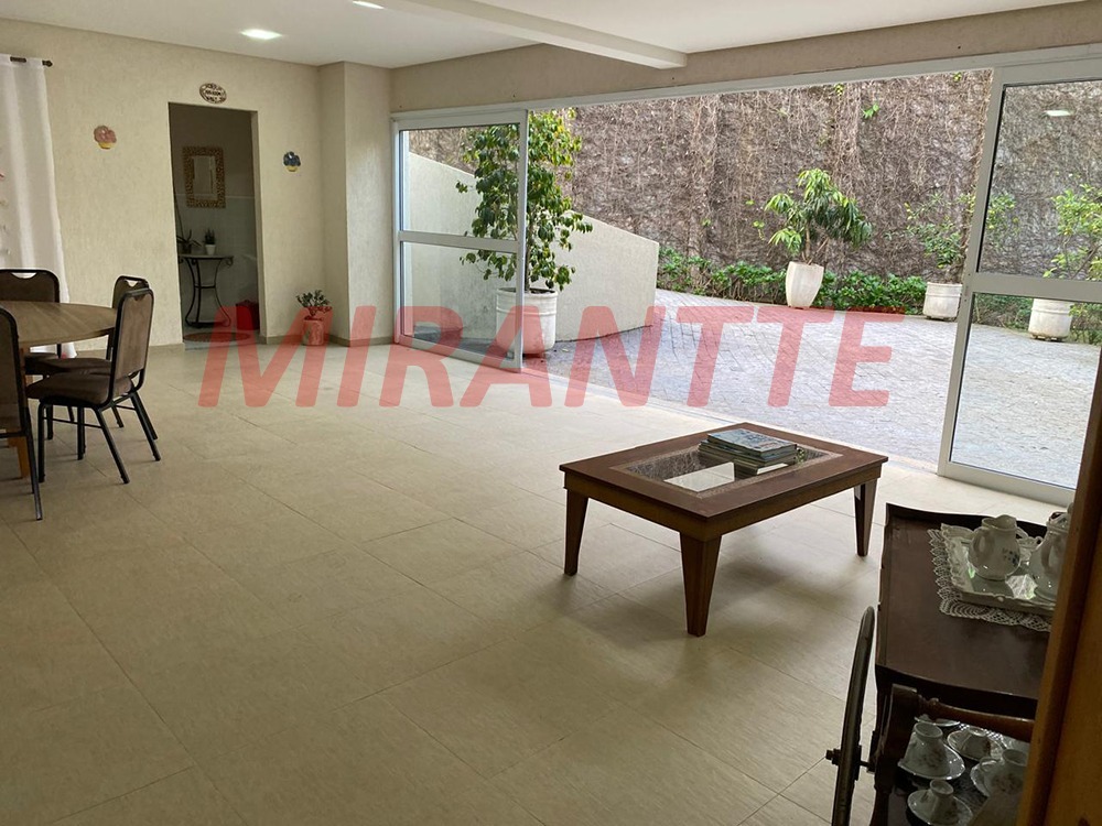 Cond. fechado de 489m² com 4 quartos em Caraguata