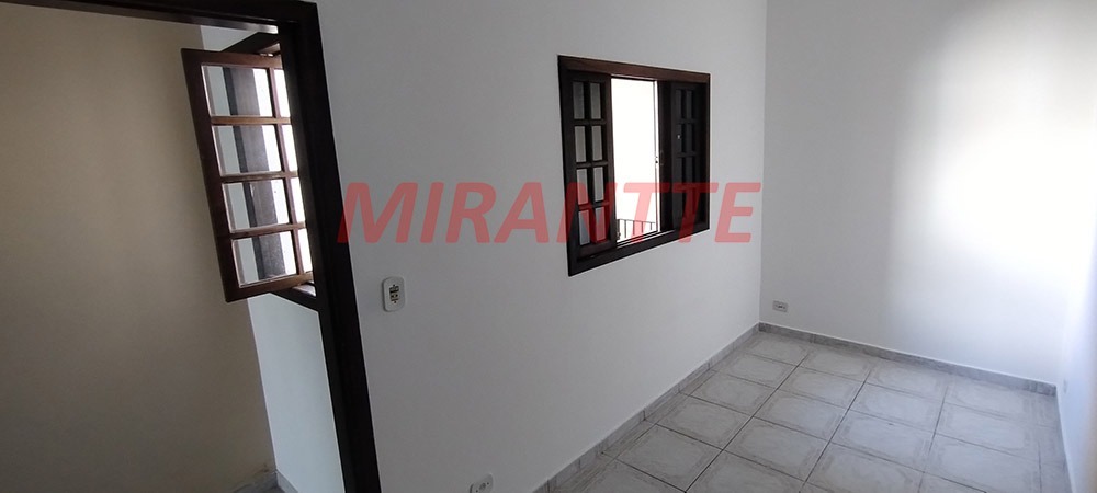 Sobrado de 80m² com 4 quartos em Vila Gustavo