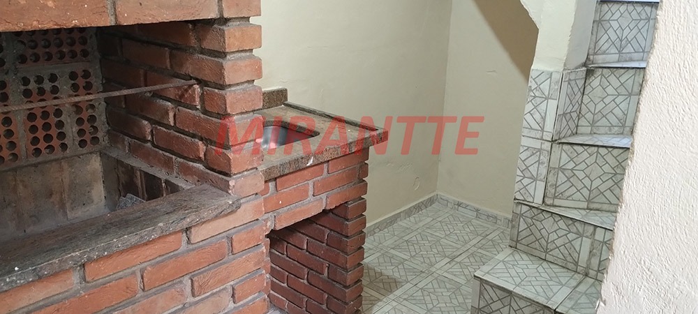Sobrado de 80m² com 4 quartos em Vila Gustavo