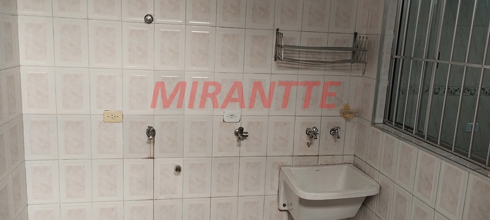 Sobrado de 80m² com 4 quartos em Vila Gustavo