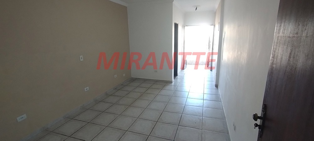 Sobrado de 80m² com 4 quartos em Vila Gustavo