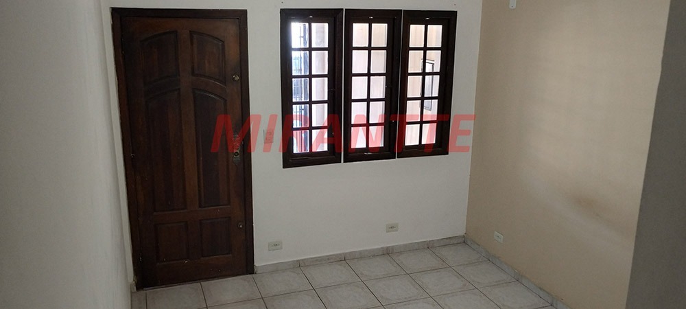 Sobrado de 80m² com 4 quartos em Vila Gustavo