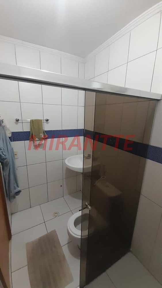 Sobrado de 200m² com 3 quartos em Vila Souza
