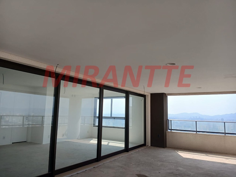 Apartamento de 219.6m² com 4 quartos em Alto da Lapa