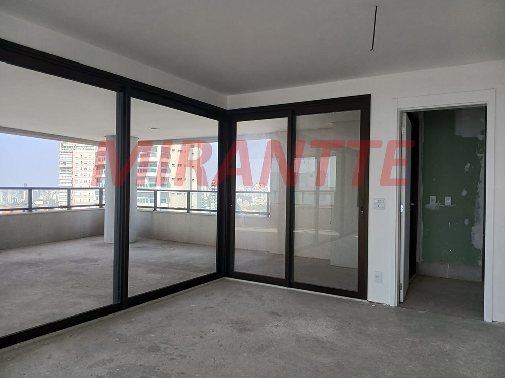 Apartamento de 219.6m² com 4 quartos em Alto da Lapa