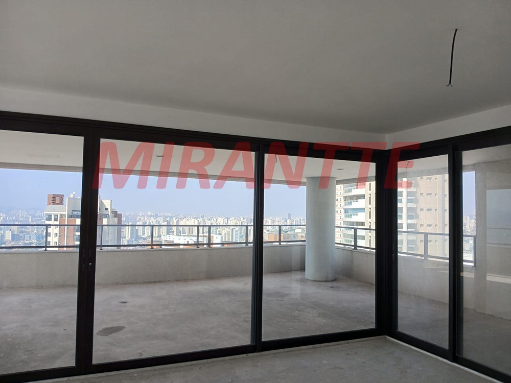 Apartamento de 219.6m² com 4 quartos em Alto da Lapa