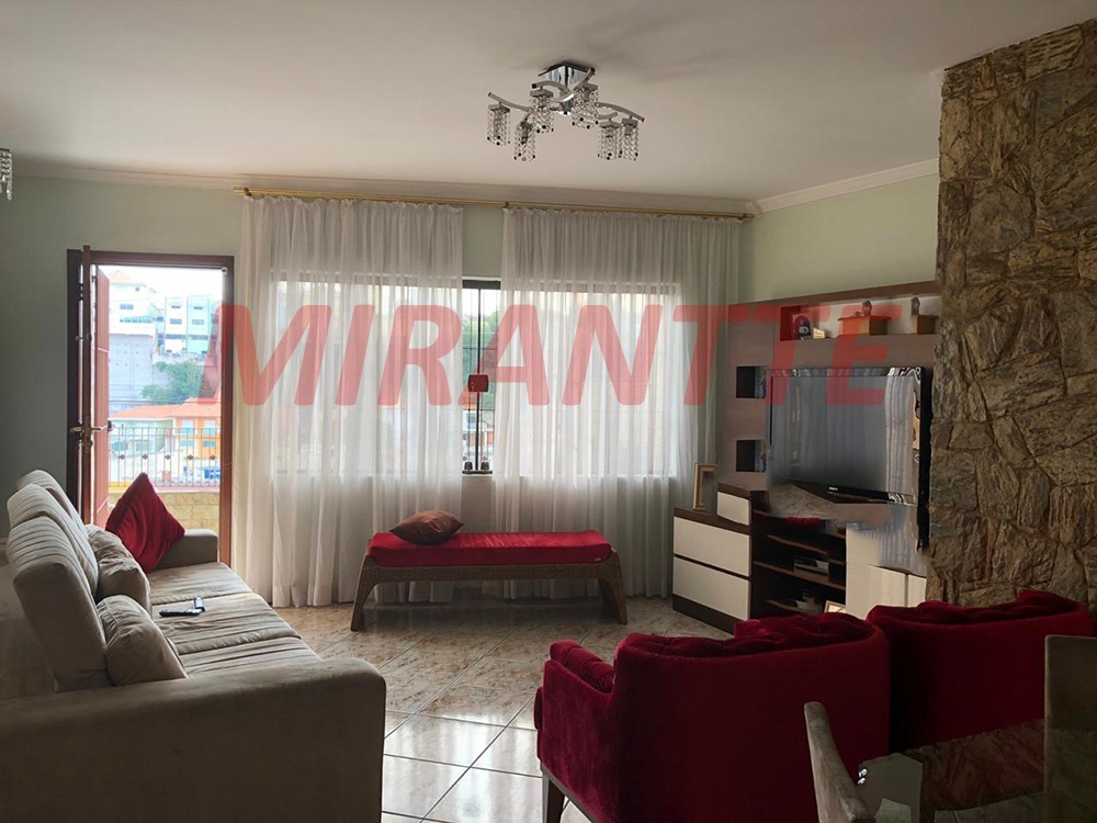 Sobrado de 232m² com 3 quartos em Vila Isolina Mazzei