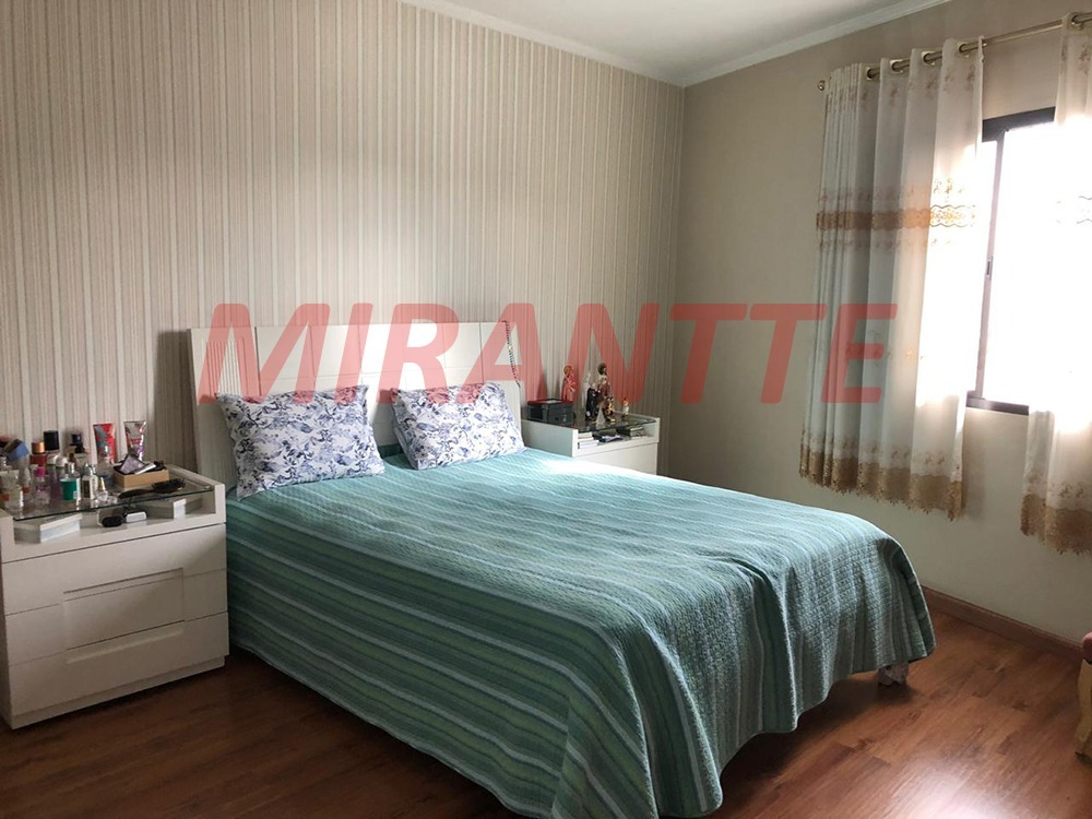 Sobrado de 232m² com 3 quartos em Vila Isolina Mazzei
