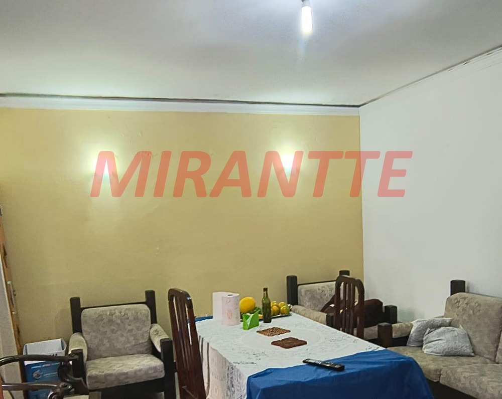Casa terrea de 107m² com 3 quartos em Água Fria