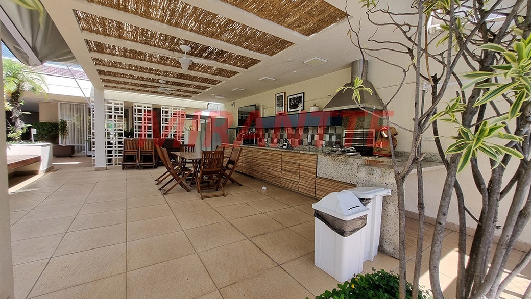Apartamento de 222m² com 3 quartos em Perdizes