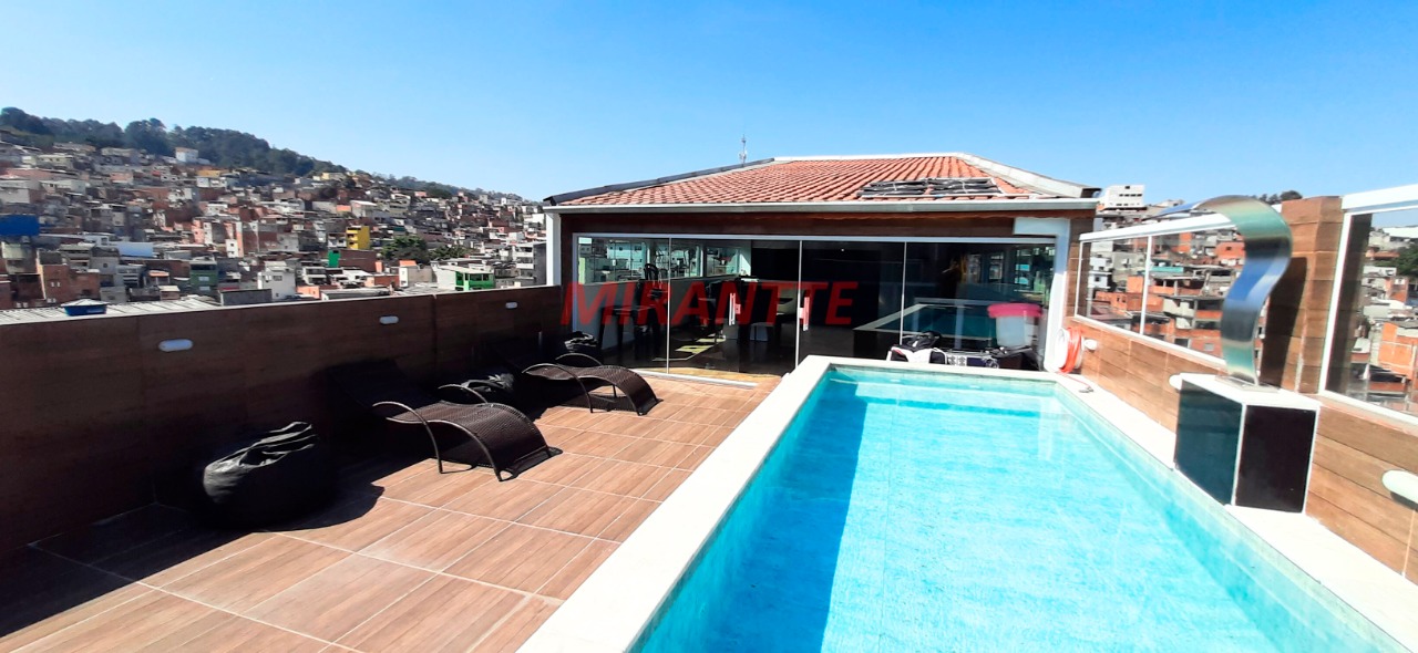 Sobrado de 400m² com 8 quartos em Jardim Paquetá (Zona Norte)